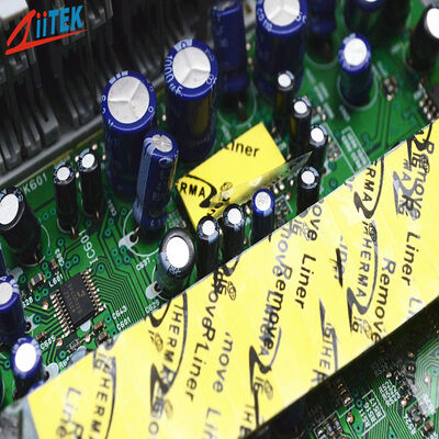 자동차 전자 AI 프로세서를 위한 우수한 부드러움과 충진성 열 전도성 갭 필러 패드