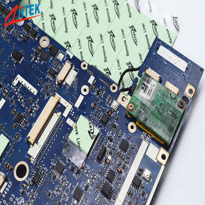 고성능 실리콘 가열 패드 1.5W/MK 실리콘 열 갭 필러 패드 용 통신 하드웨어