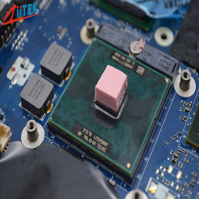 우수한 절연 성능을 갖춘 UL94 V-0 준수 1.5W/MK 열 관리 실리콘 패드